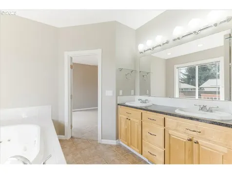 3988 New Carissa Lane NE Salem OR 97305