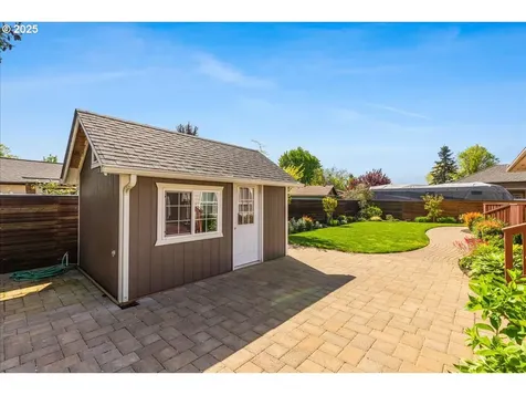 3988 New Carissa Lane NE Salem OR 97305