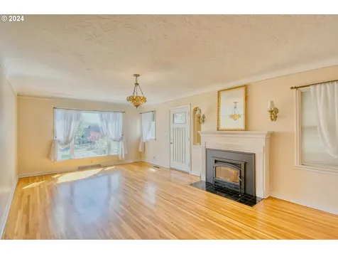 215 NW Despain Avenue Pendleton OR 97801