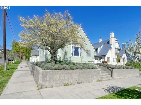 215 NW Despain Avenue Pendleton OR 97801