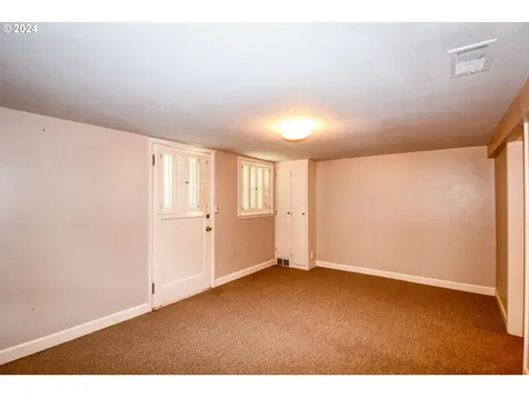 215 NW Despain Avenue Pendleton OR 97801