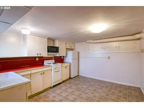 215 NW Despain Avenue Pendleton OR 97801