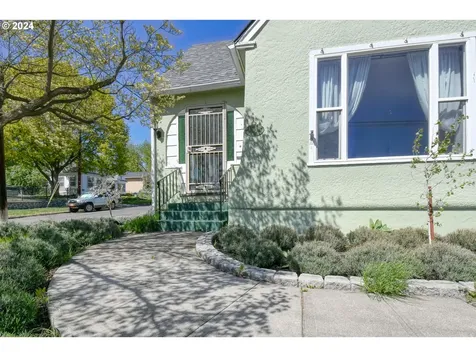 215 NW Despain Avenue Pendleton OR 97801