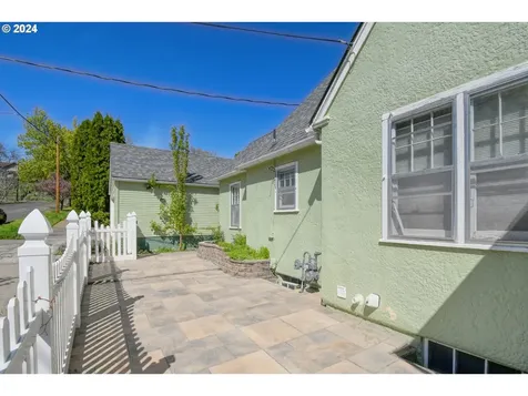 215 NW Despain Avenue Pendleton OR 97801