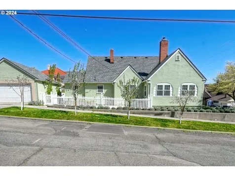 215 NW Despain Avenue Pendleton OR 97801