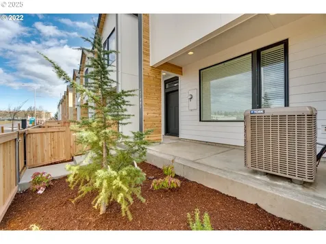 12033 SE 5th Street Vancouver WA 98683