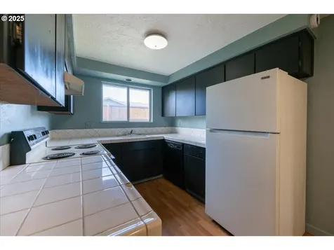 646 W Quinalt Street Springfield OR 97477