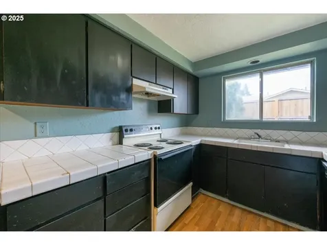 646 W Quinalt Street Springfield OR 97477