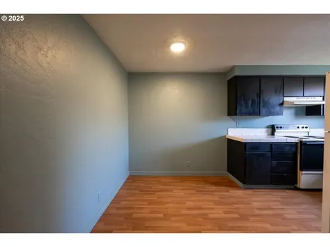 646 W Quinalt Street Springfield OR 97477