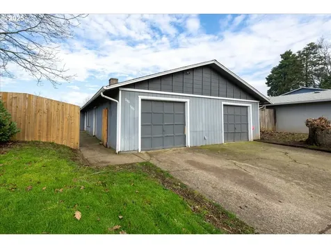 646 W Quinalt Street Springfield OR 97477
