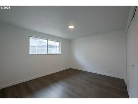 646 W Quinalt Street Springfield OR 97477