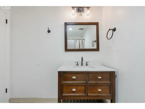 5615 Kansas Street Vancouver WA 98661