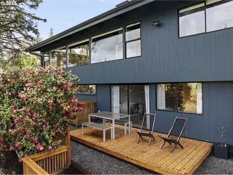 3747 SW Chehalem Avenue Portland OR 97239
