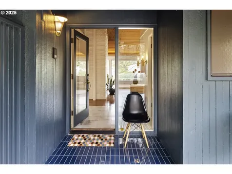 3747 SW Chehalem Avenue Portland OR 97239