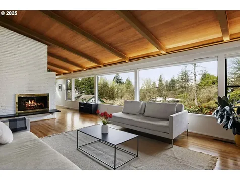 3747 SW Chehalem Avenue Portland OR 97239