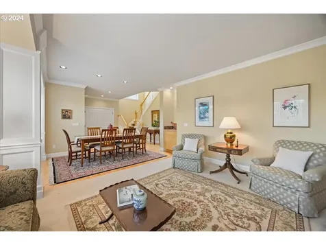4735 Amherst Court Lake Oswego OR 97035