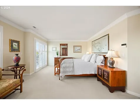 4735 Amherst Court Lake Oswego OR 97035