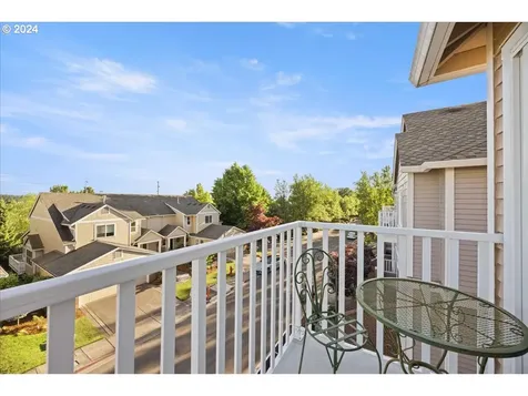 4735 Amherst Court Lake Oswego OR 97035