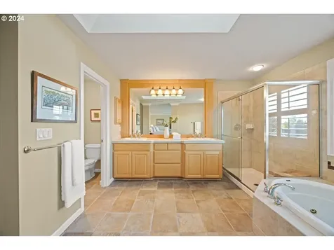 4735 Amherst Court Lake Oswego OR 97035