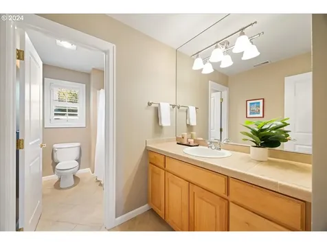 4735 Amherst Court Lake Oswego OR 97035