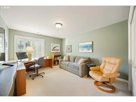 4735 Amherst Court Lake Oswego OR 97035