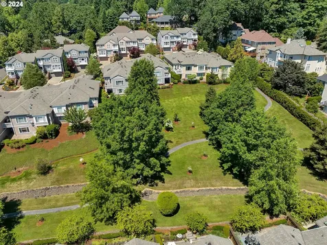 4735 Amherst Court Lake Oswego OR 97035