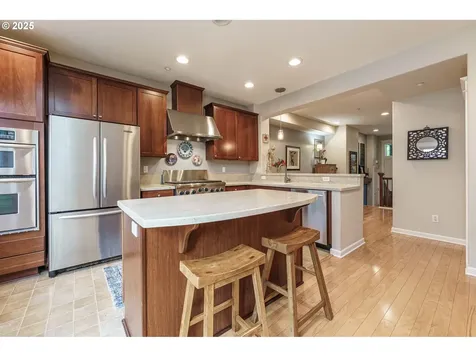 8867 SE 13th Avenue Portland OR 97202