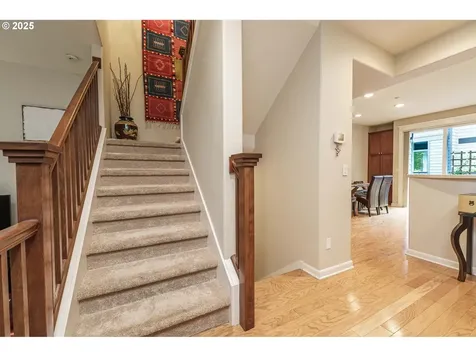 8867 SE 13th Avenue Portland OR 97202