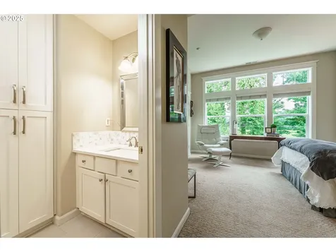 8867 SE 13th Avenue Portland OR 97202