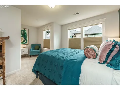 8867 SE 13th Avenue Portland OR 97202