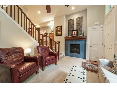 8867 SE 13th Avenue Portland OR 97202
