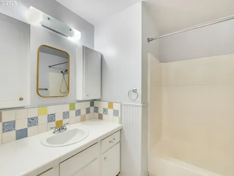 343 Cumberland Street Astoria OR 97103