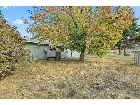512 Yates Street Wasco OR 97065