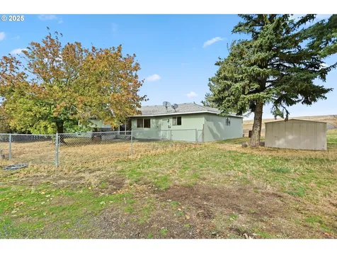 512 Yates Street Wasco OR 97065