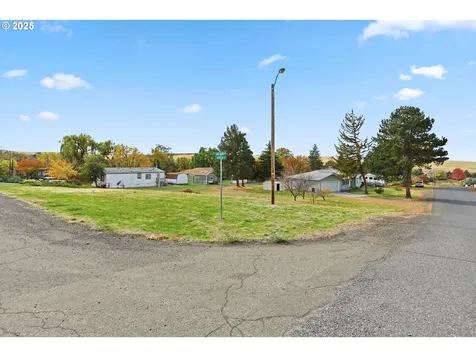 512 Yates Street Wasco OR 97065
