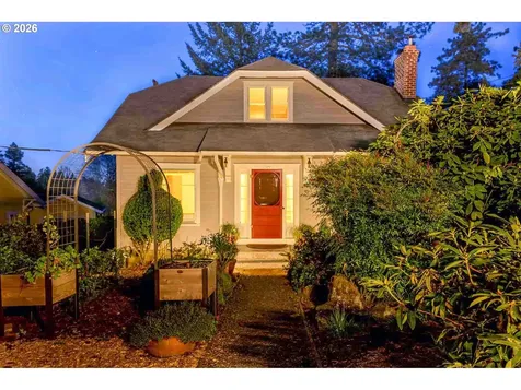 8450 SW 37th Avenue Portland OR 97219