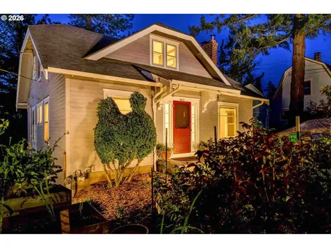 8450 SW 37th Avenue Portland OR 97219