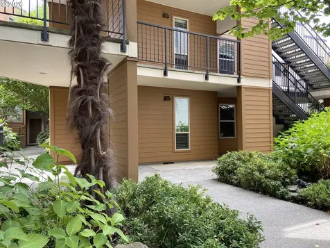 1535 SW Clay Street Portland OR 97201