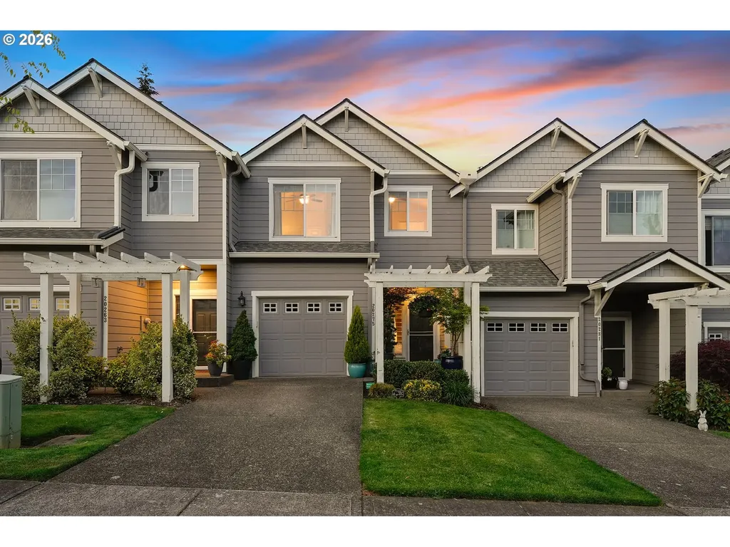 20275 Hoodview Avenue West Linn OR 97068