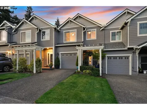 20275 Hoodview Avenue West Linn OR 97068