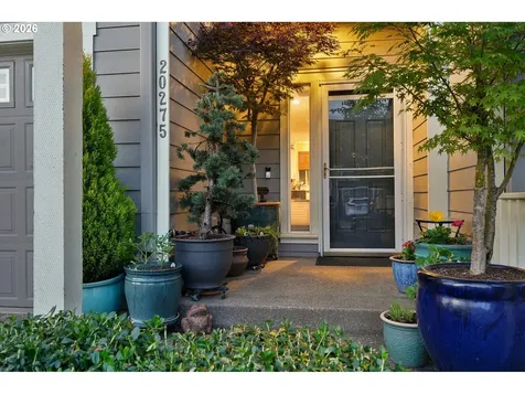 20275 Hoodview Avenue West Linn OR 97068