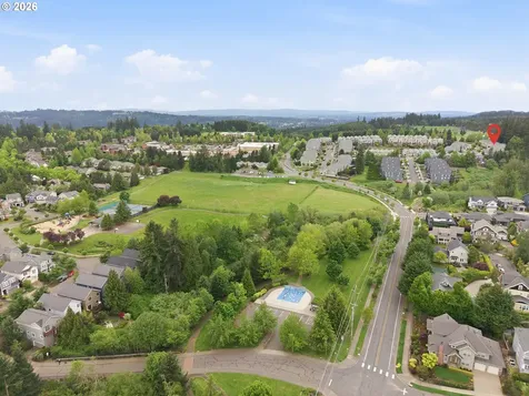 20275 Hoodview Avenue West Linn OR 97068