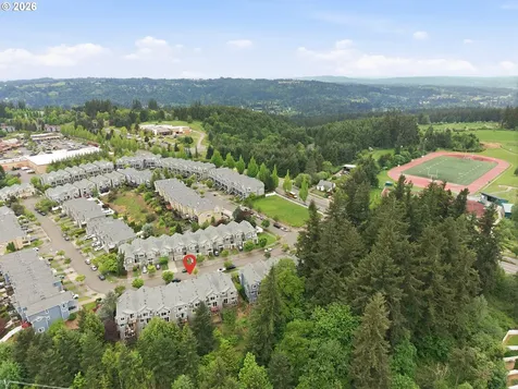 20275 Hoodview Avenue West Linn OR 97068