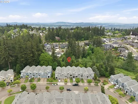 20275 Hoodview Avenue West Linn OR 97068