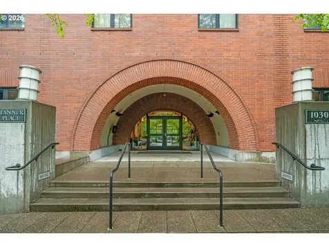 1030 NW Johnson Street Portland OR 97209