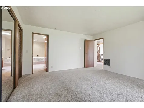 3301 Wyeast Road Hood River OR 97031