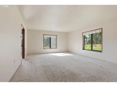 3301 Wyeast Road Hood River OR 97031