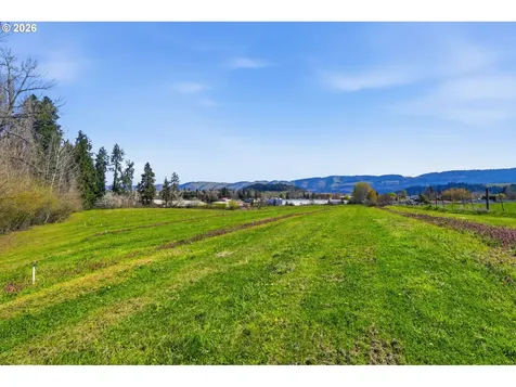 3301 Wyeast Road Hood River OR 97031