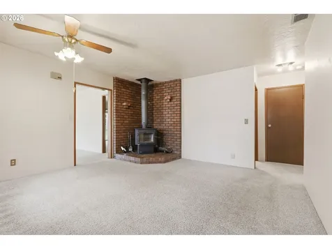 3301 Wyeast Road Hood River OR 97031