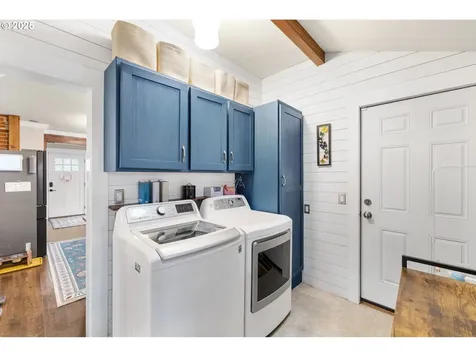 5624 NE Hoyt Street Portland OR 97213